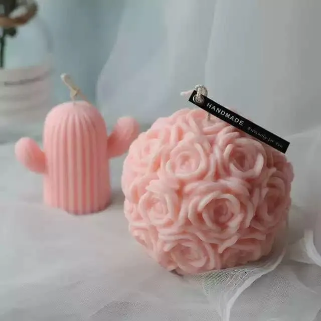 Elegant 3D White Rose Scented Floral Mini Candle - Exquisite Decorative Piece for Ambiance and Gifting