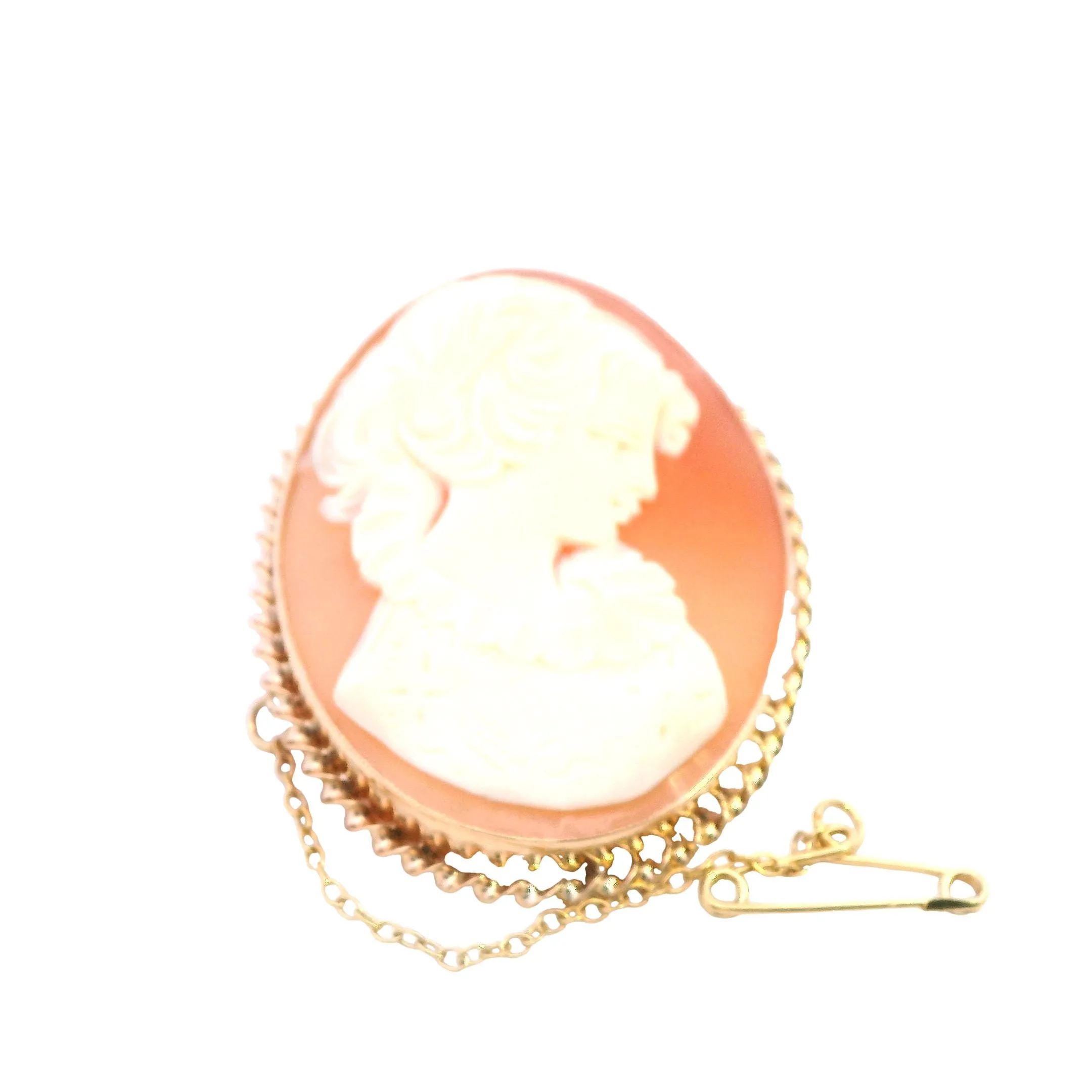 Elegant Vintage 9ct Yellow Gold Shell Cameo Brooch - Timeless Beauty!