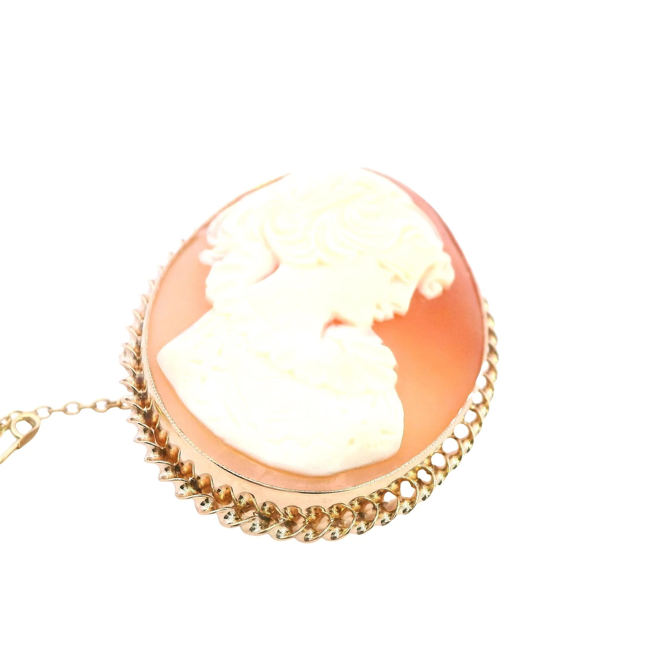 Elegant Vintage 9ct Yellow Gold Shell Cameo Brooch - Timeless Beauty!