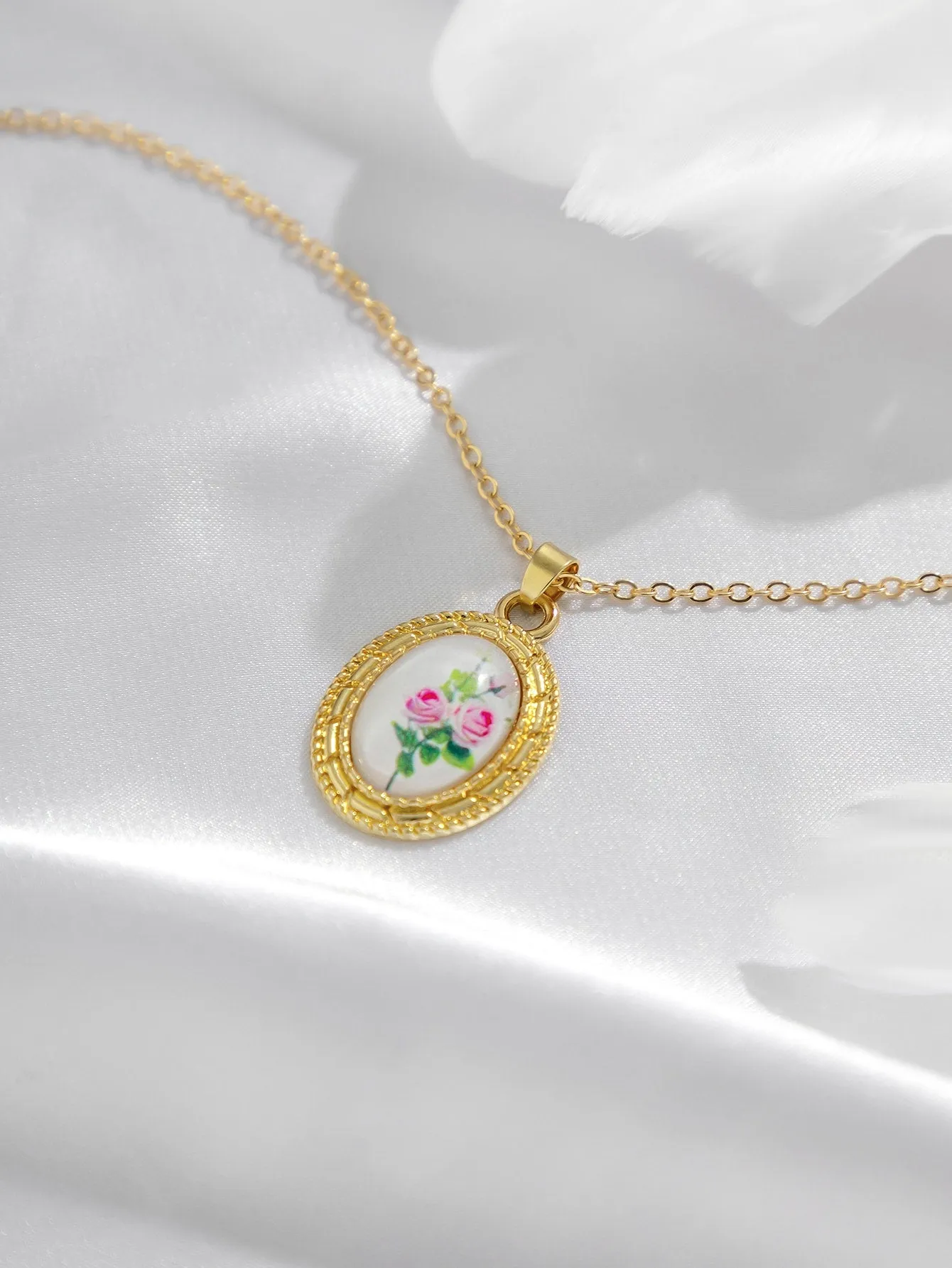 Flower Pattern Oval Charm Necklace Jewelry for Women Gift for Her Necklace