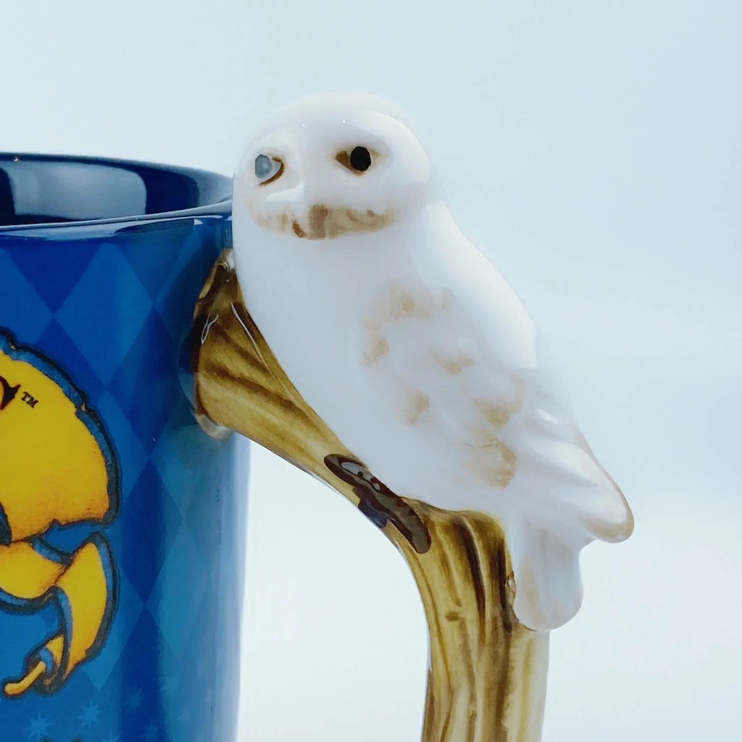 Harry Potter Hogwarts Crest Ceramic Mug with Hedwig Sculpted Handle 20oz