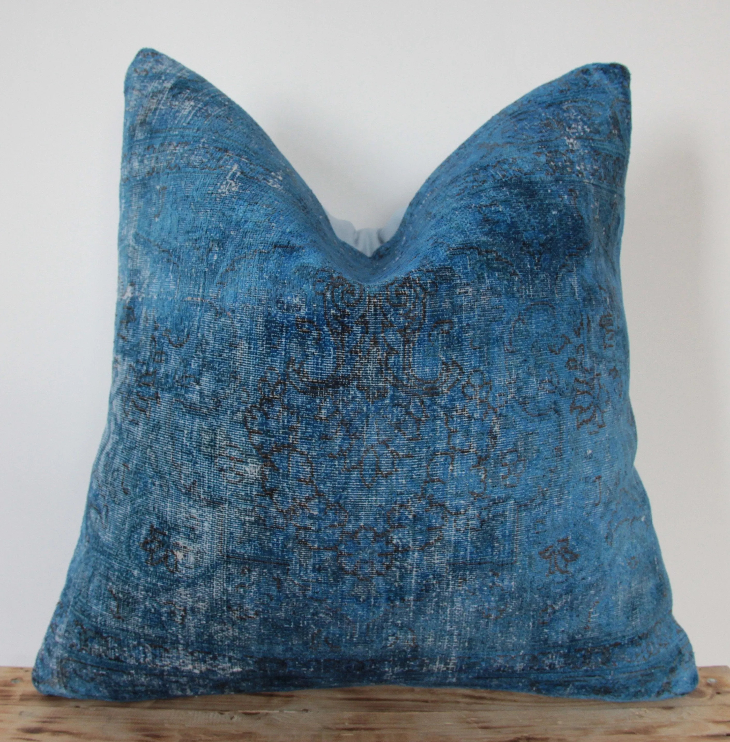 Sabella - Blue Bamboo Silk Pillow Cover